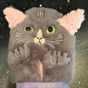 The Sock Harbor - Cute Gray and Pink Cat Design Slippers